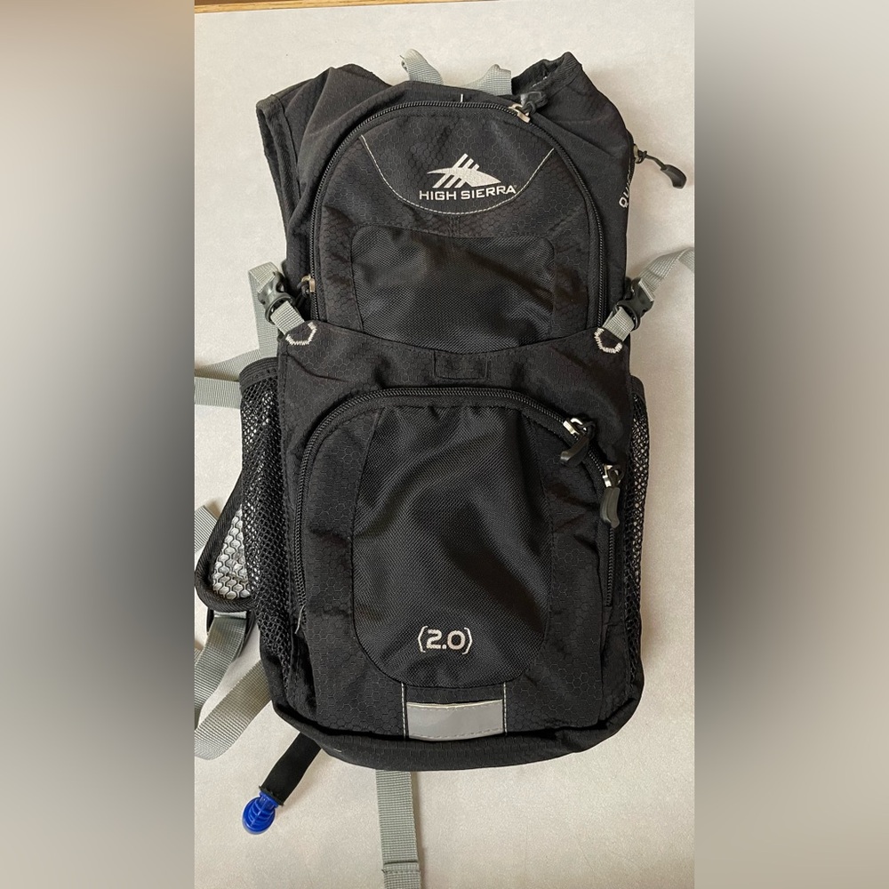High Sierra 2.0 Hydration Water Backpack ( Has Used Water Bladder Bag)